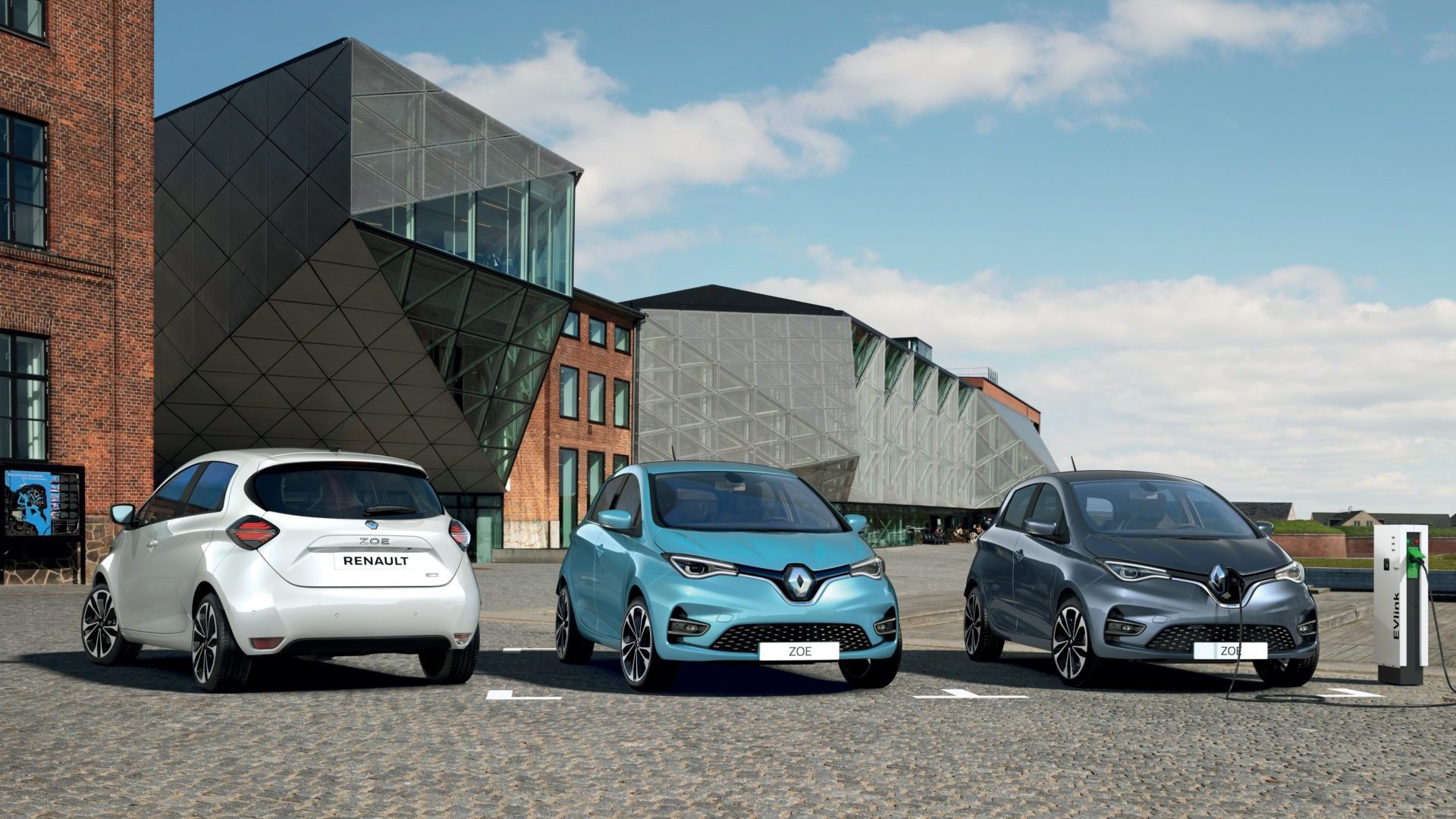 Novo Renault Zoe estreia mais equipado e com 390 km de autonomia