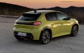 ©Peugeot | E-208