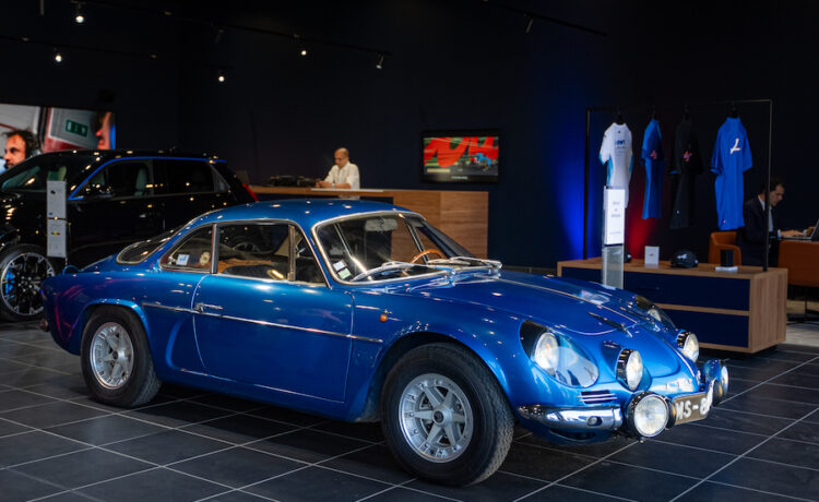©Alpine | Store Porto