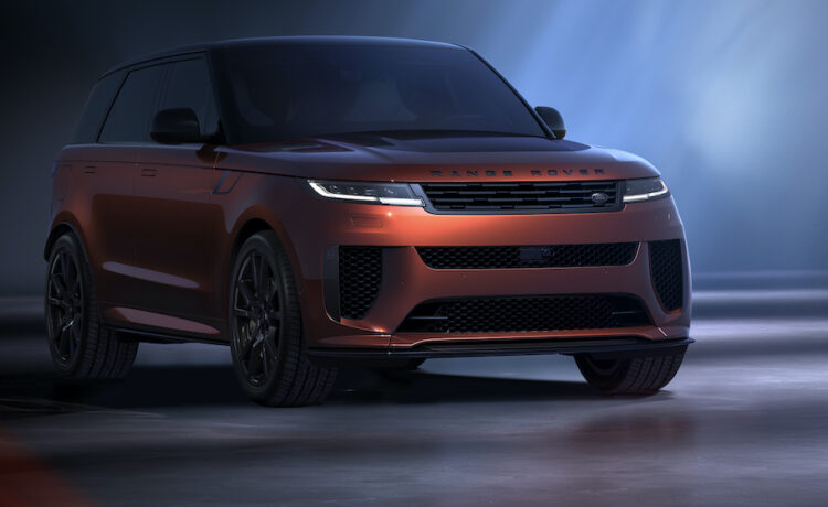 ©Range Rover | SV Carbon