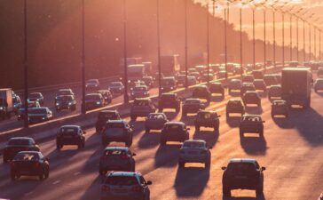 ©Aleksandr Popov | Transito