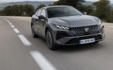 ©Peugeot | 408