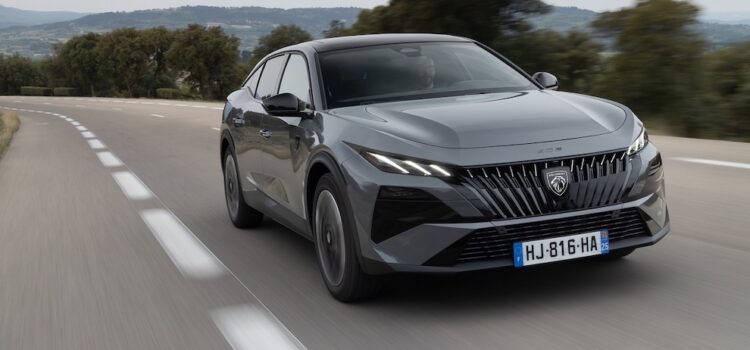©Peugeot | 408