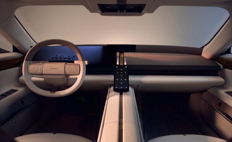 ©Jaguar | Type 01