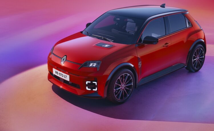 ©Renault | 5